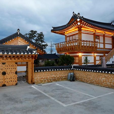 Hanok Stay Mokhyang Gyeongju Exterior foto
