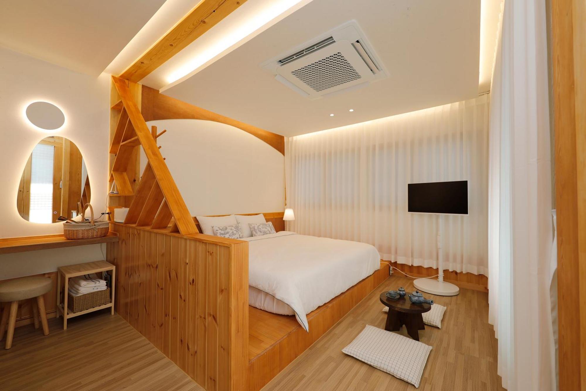 Hanok Stay Mokhyang Gyeongju Exterior foto