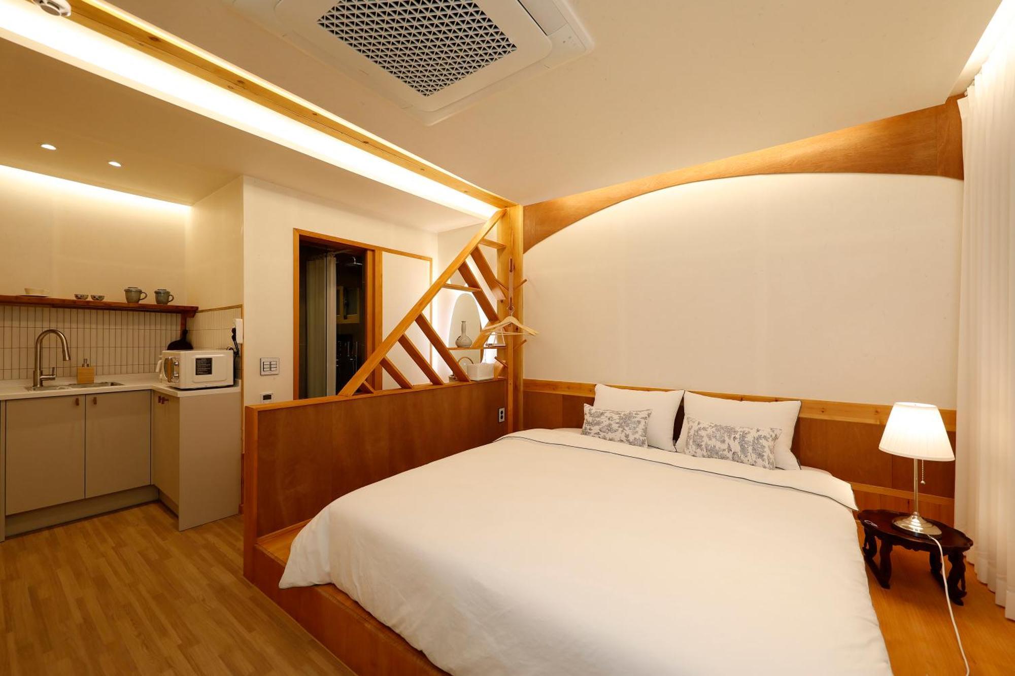 Hanok Stay Mokhyang Gyeongju Exterior foto