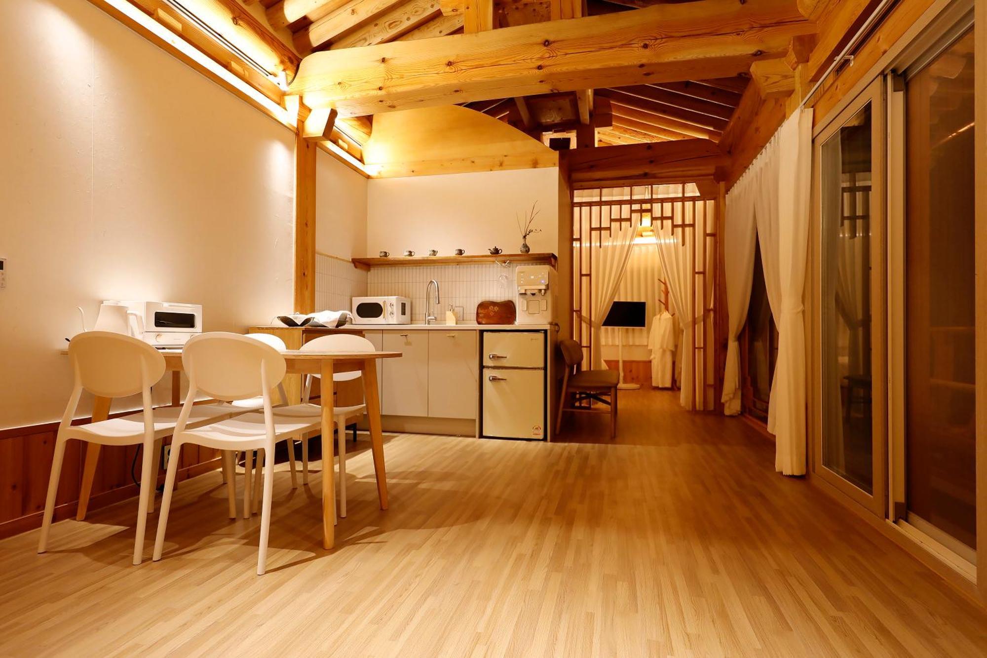 Hanok Stay Mokhyang Gyeongju Exterior foto
