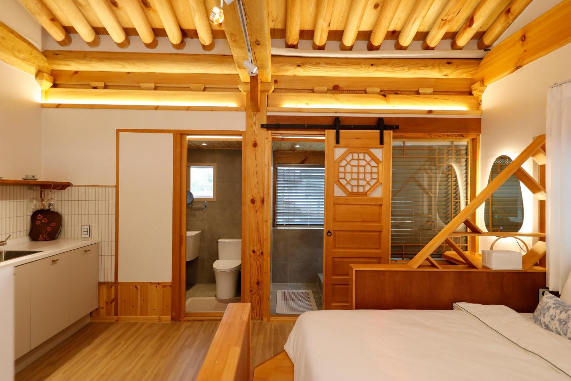 Hanok Stay Mokhyang Gyeongju Exterior foto