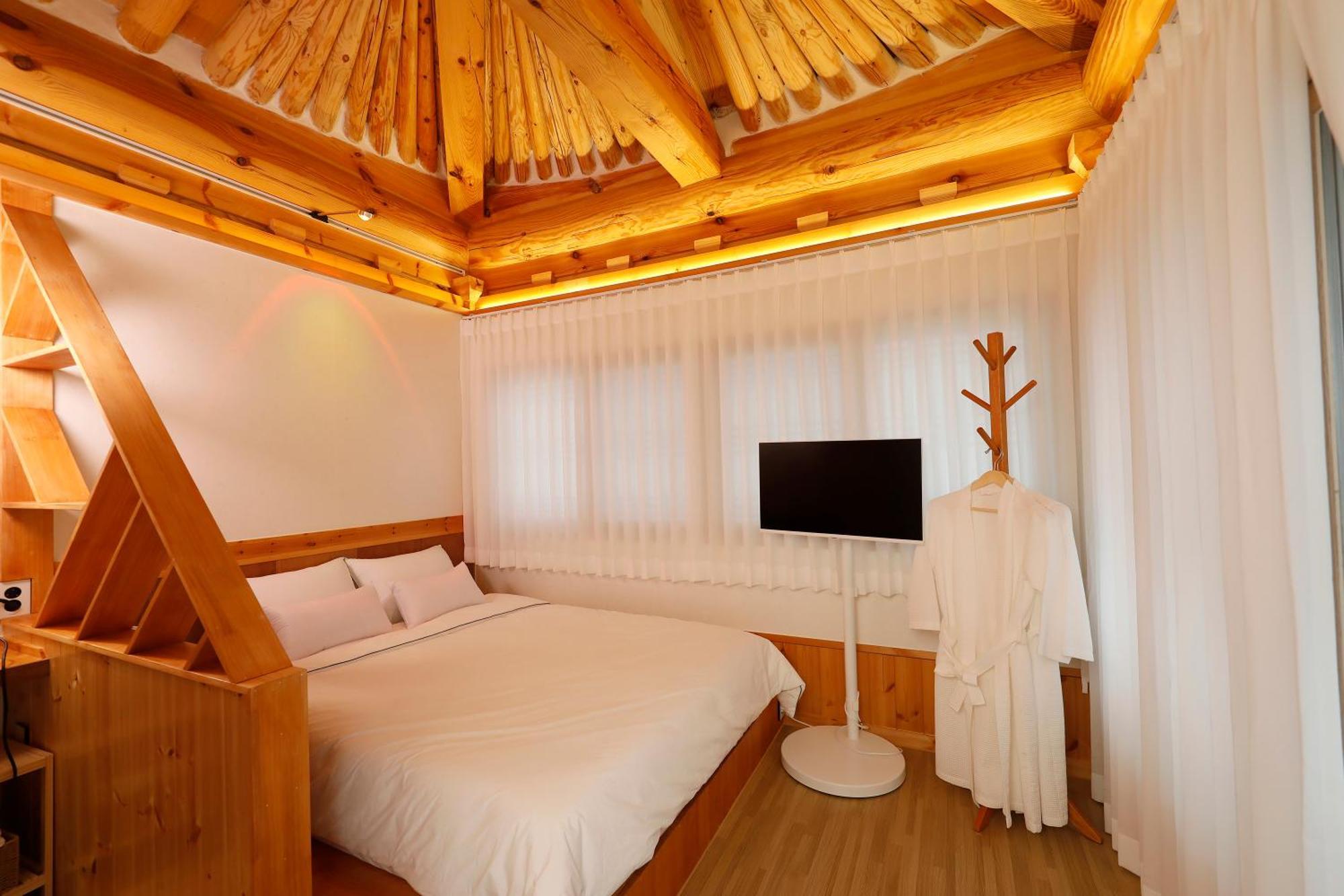 Hanok Stay Mokhyang Gyeongju Exterior foto