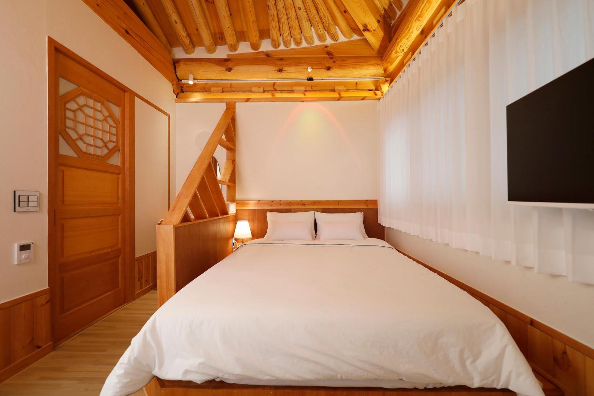 Hanok Stay Mokhyang Gyeongju Exterior foto