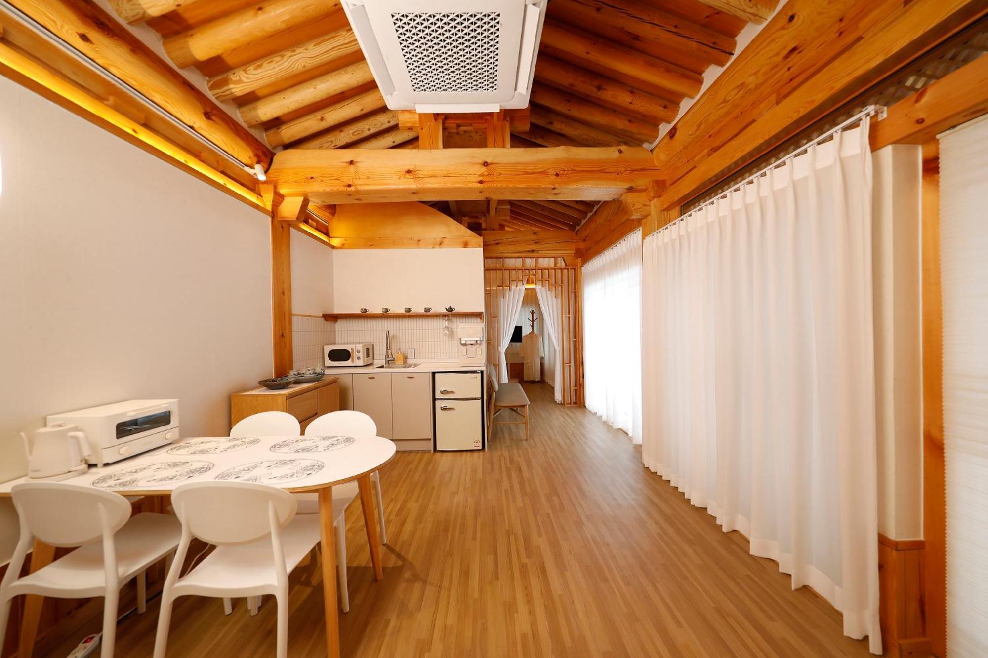 Hanok Stay Mokhyang Gyeongju Exterior foto