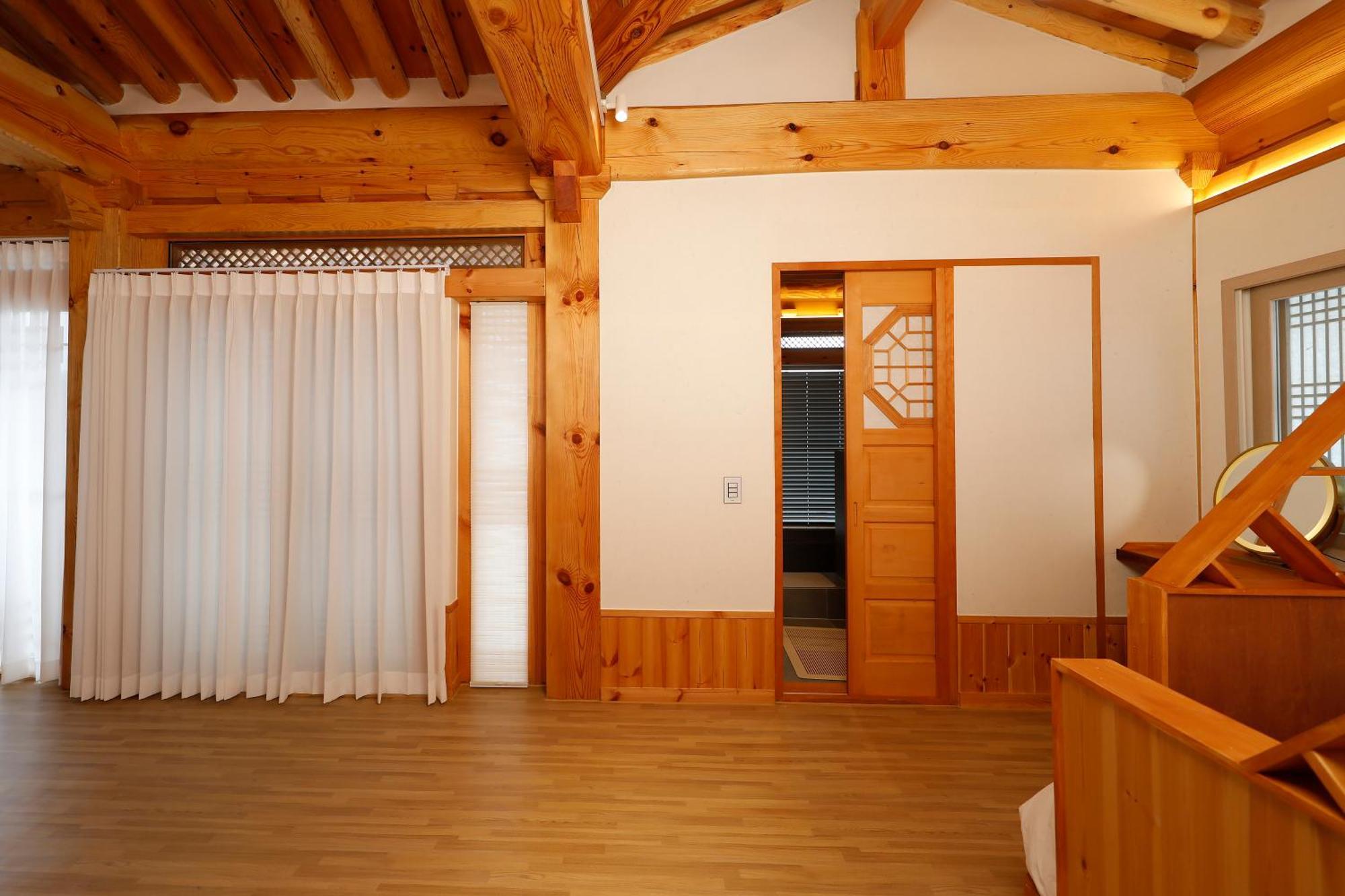 Hanok Stay Mokhyang Gyeongju Exterior foto