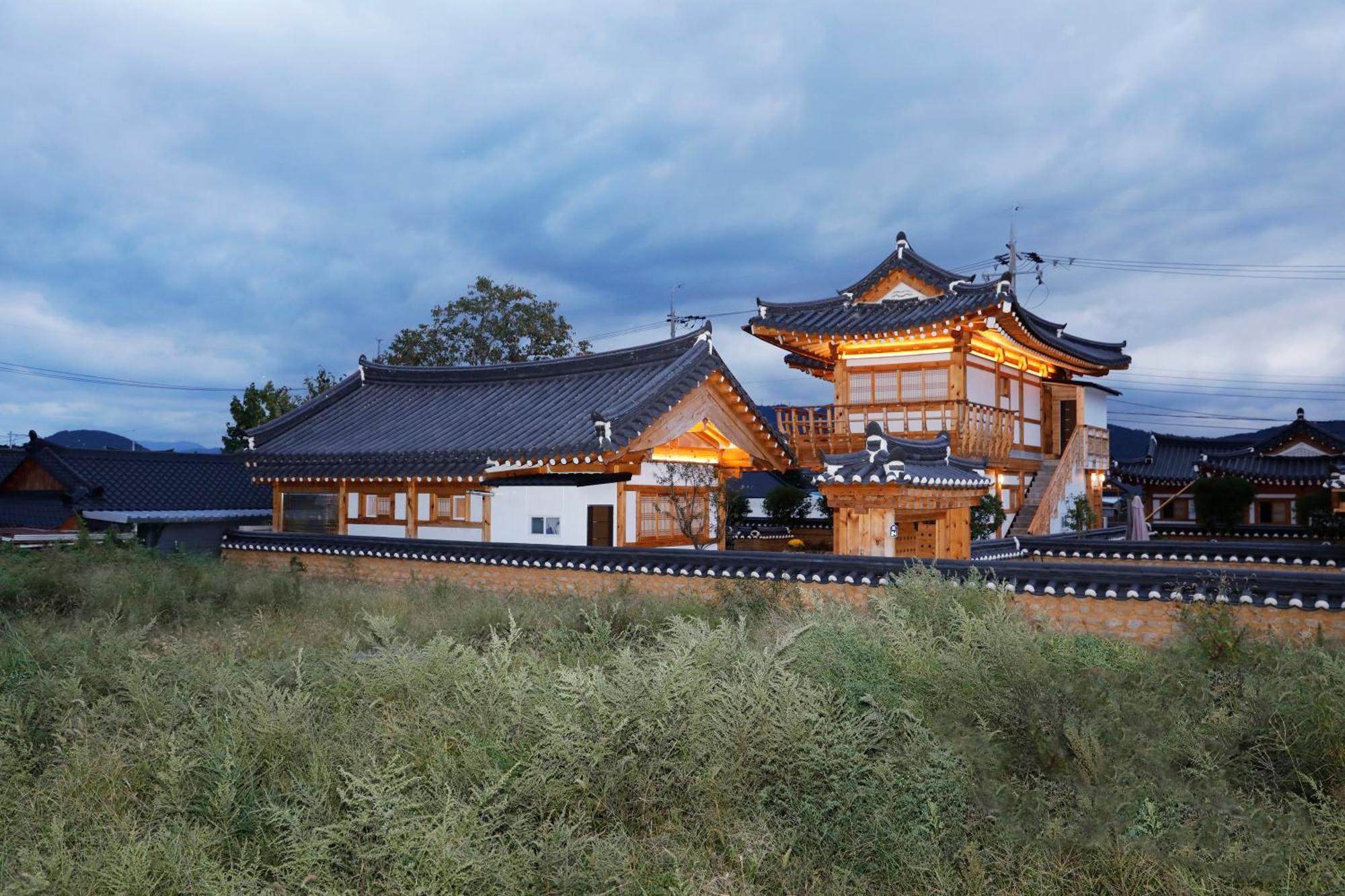 Hanok Stay Mokhyang Gyeongju Exterior foto