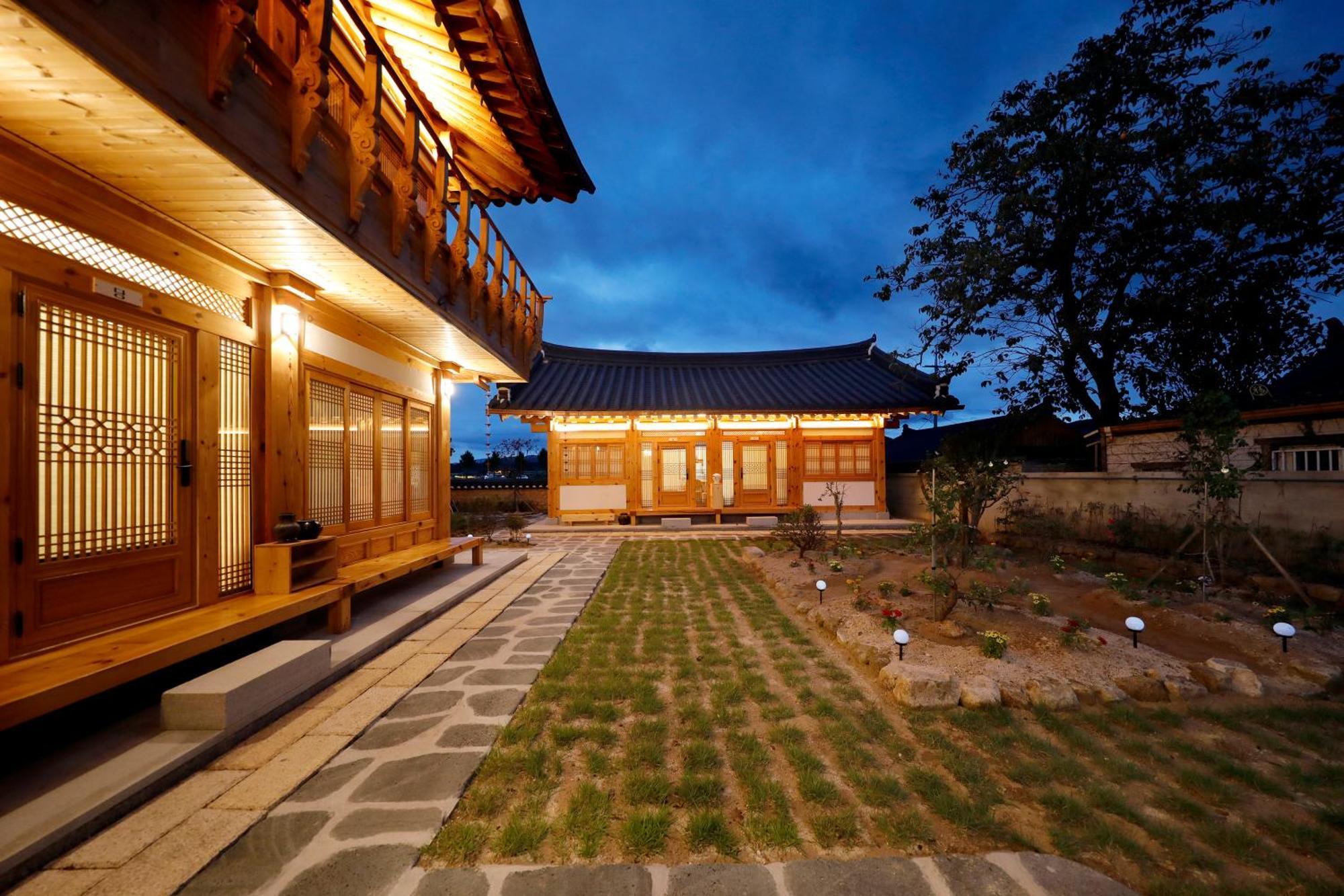 Hanok Stay Mokhyang Gyeongju Exterior foto