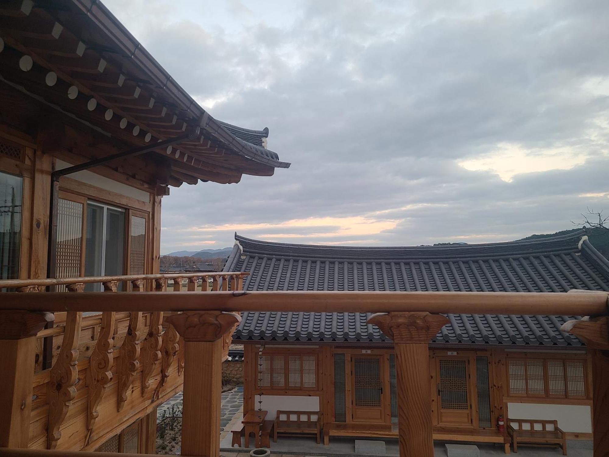 Hanok Stay Mokhyang Gyeongju Exterior foto