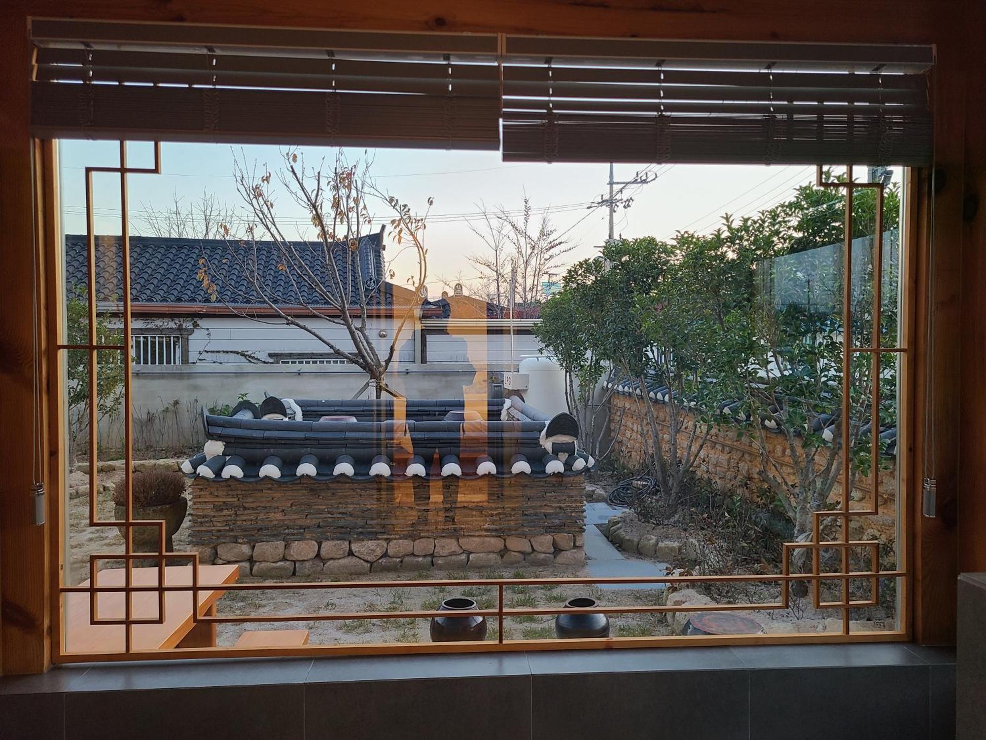 Hanok Stay Mokhyang Gyeongju Exterior foto